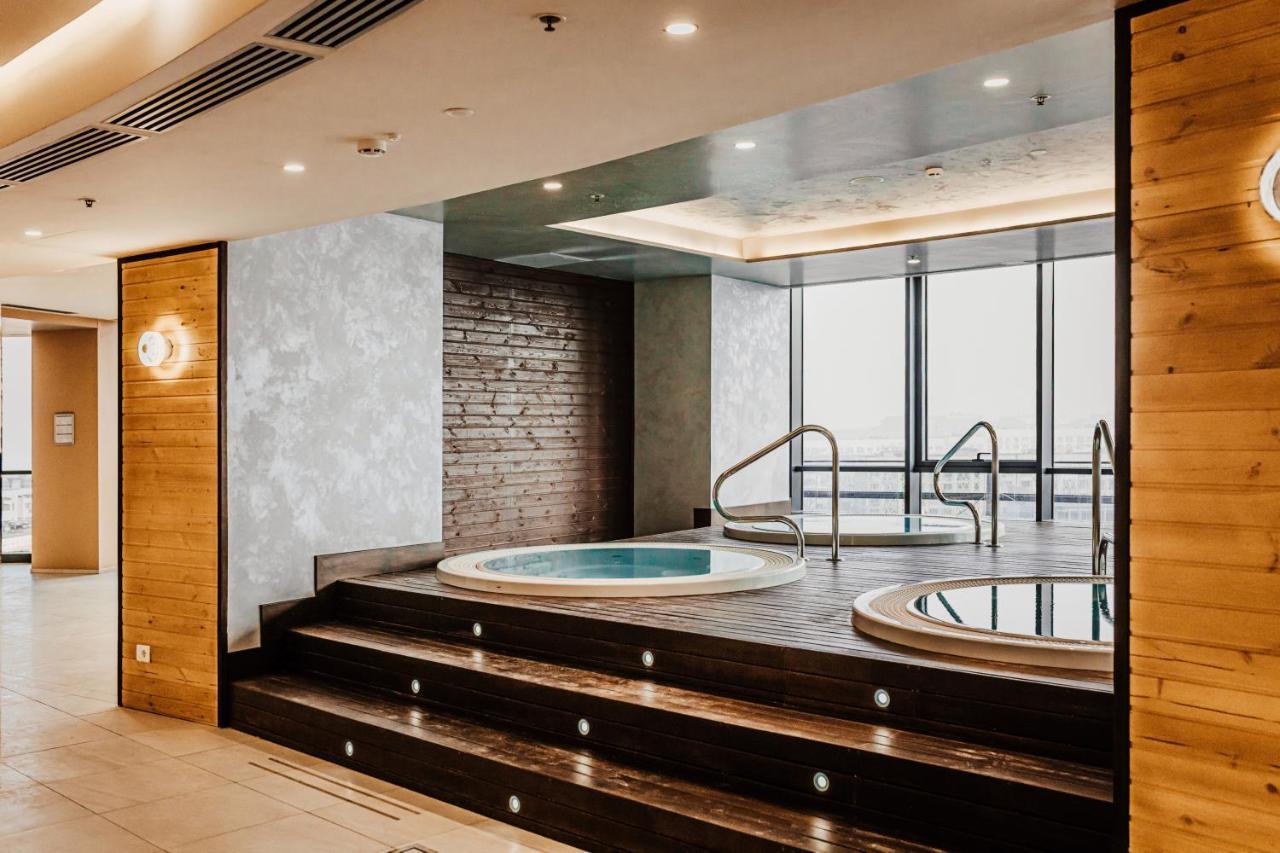 Mercure Almaty City Center Екстер'єр фото