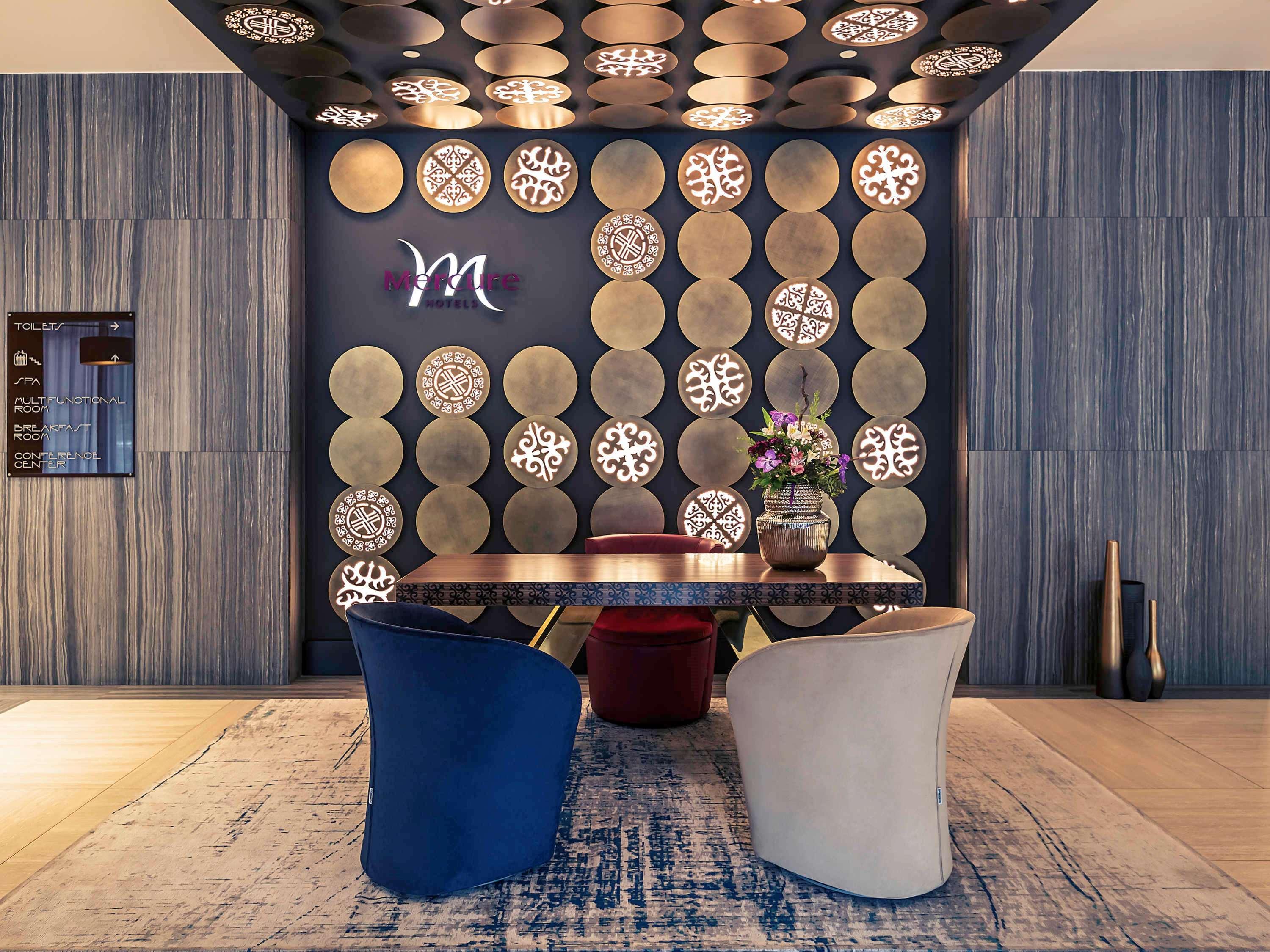 Mercure Almaty City Center Екстер'єр фото